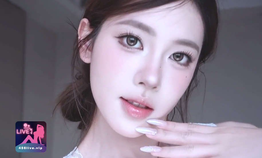 Bạc Bắc 1 Bạc Bắc Idol Live Quyến Rũ Khoe Cận Gương Mặt Trắng Mịn Màng 1